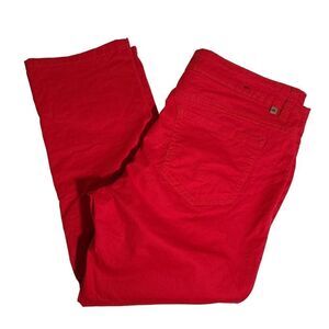 Almost Famous red capris pants size 9